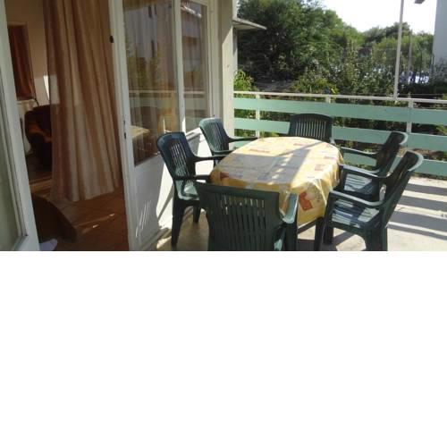 Apartments by the sea Tribunj, Vodice - 12144