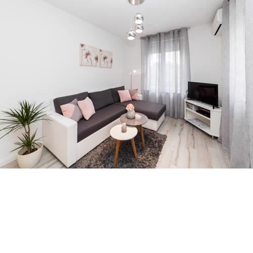Crystal Apartment